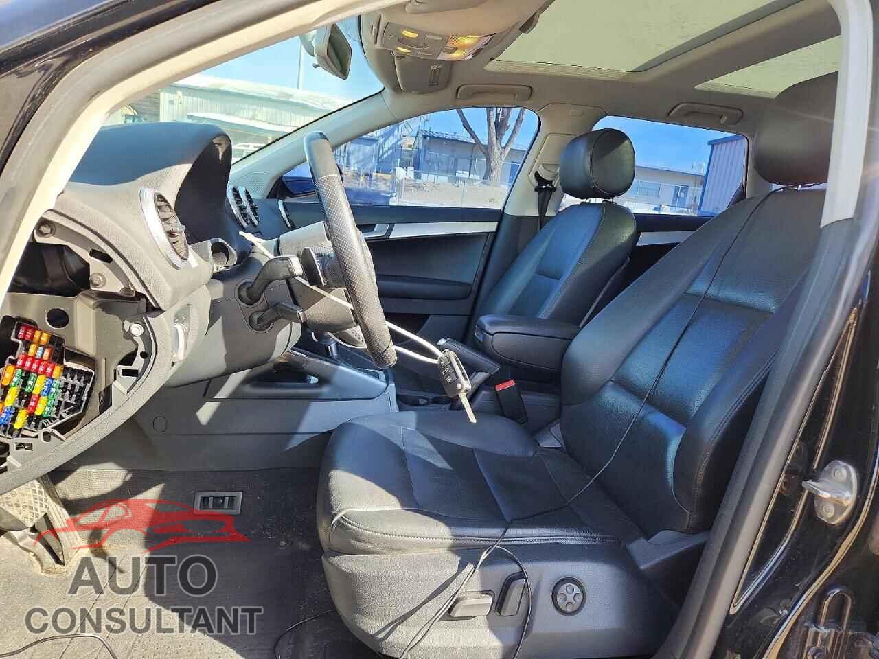 AUDI A3 2013 - WAUKJAFM6DA032616