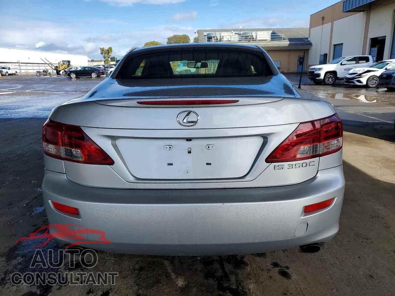LEXUS IS 2013 - JTHFE2C21D2509043