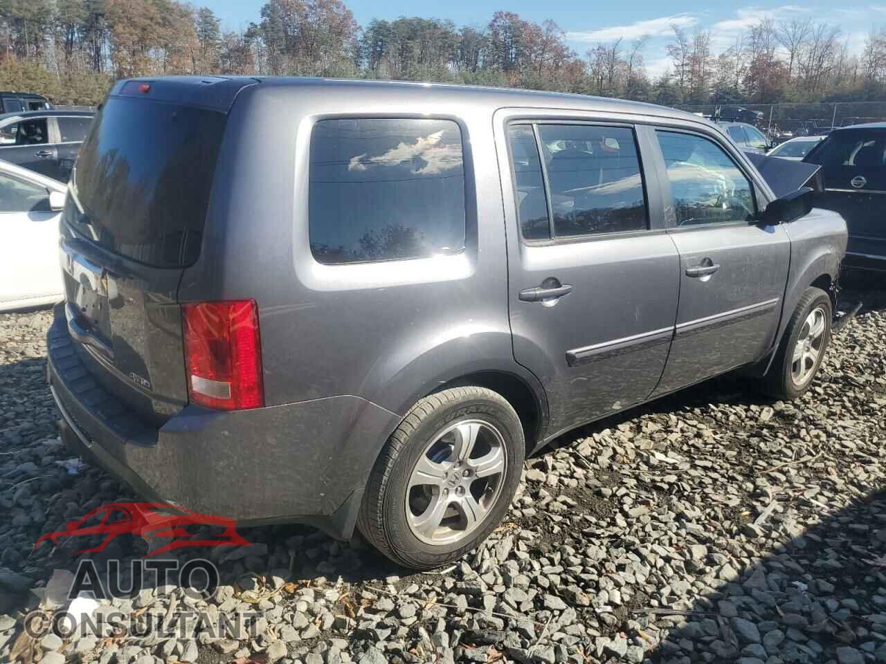 HONDA PILOT 2015 - 5FNYF4H48FB070226