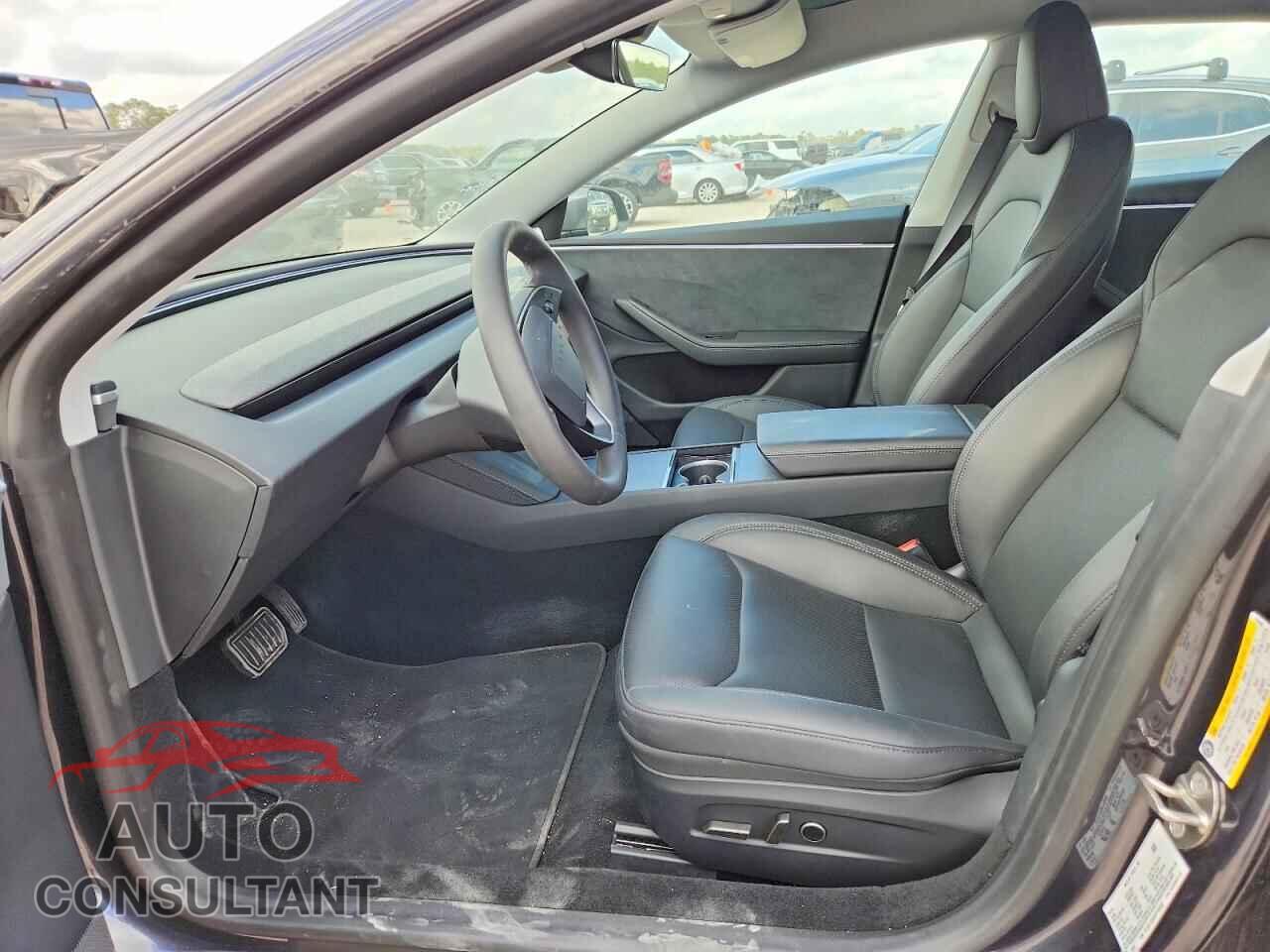 TESLA MODEL 3 2024 - 5YJ3E1EB3RF793436