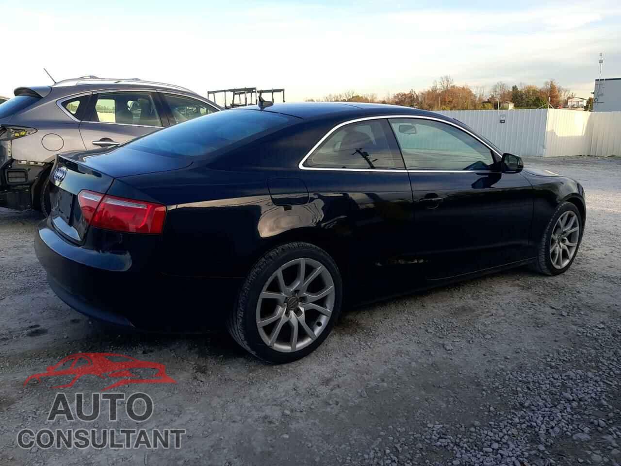 AUDI A5 2010 - WAUGFAFR1AA069930