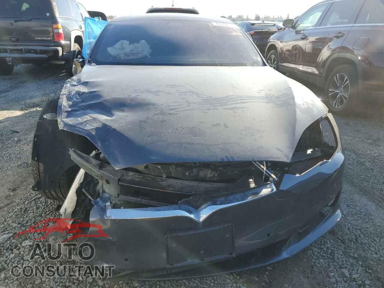 TESLA MODEL S 2017 - 5YJSA1E23HF232031