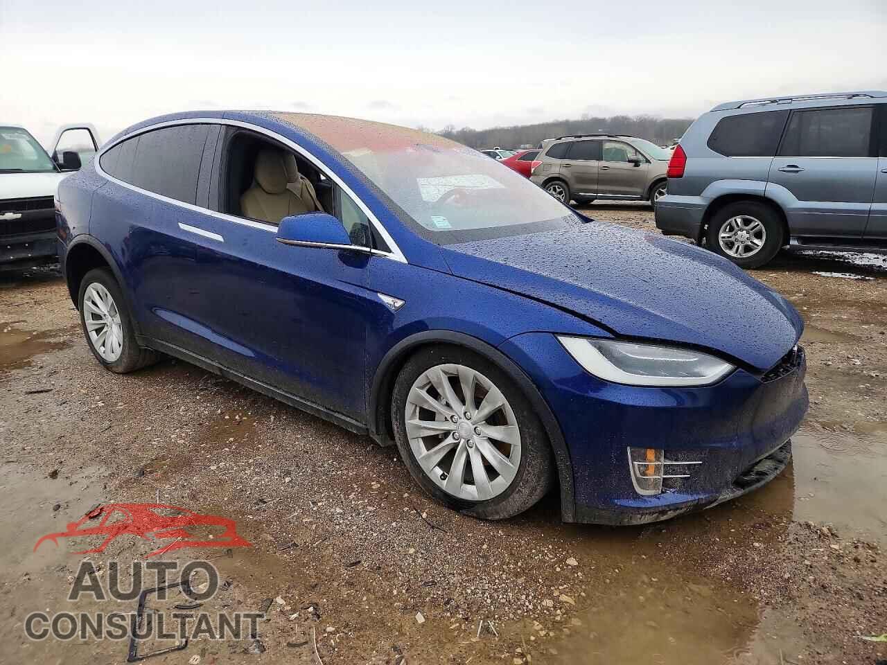 TESLA MODEL X 2016 - 5YJXCBE26GF012001