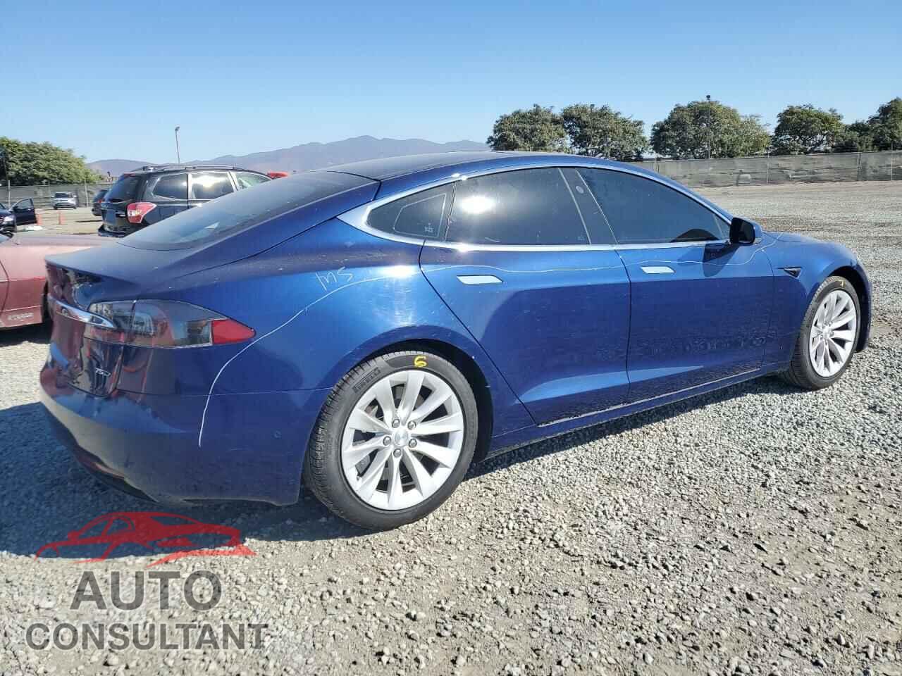 TESLA MODEL S 2017 - 5YJSA1E2XHF215579