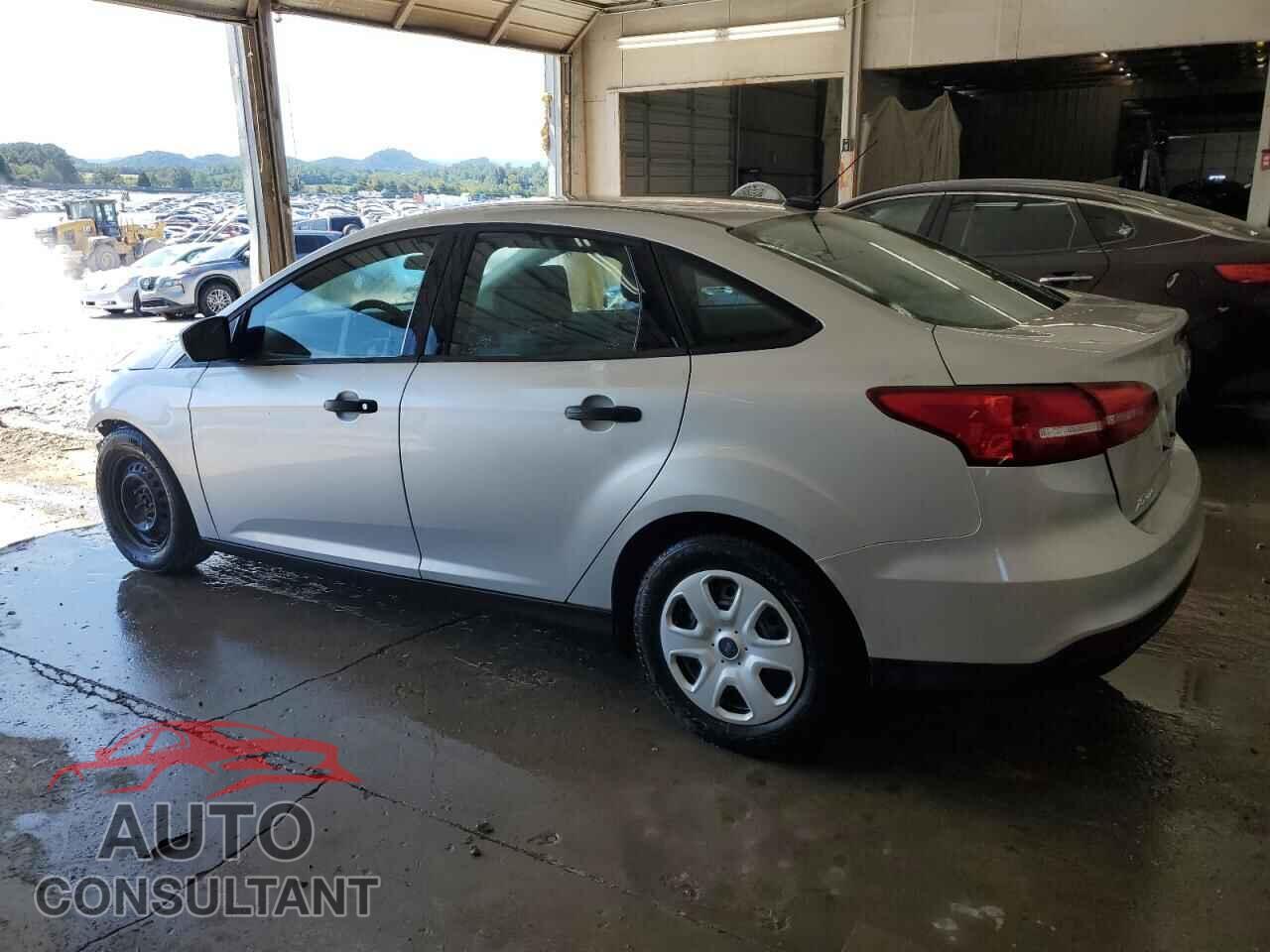 FORD FOCUS 2017 - 1FADP3E23HL241608