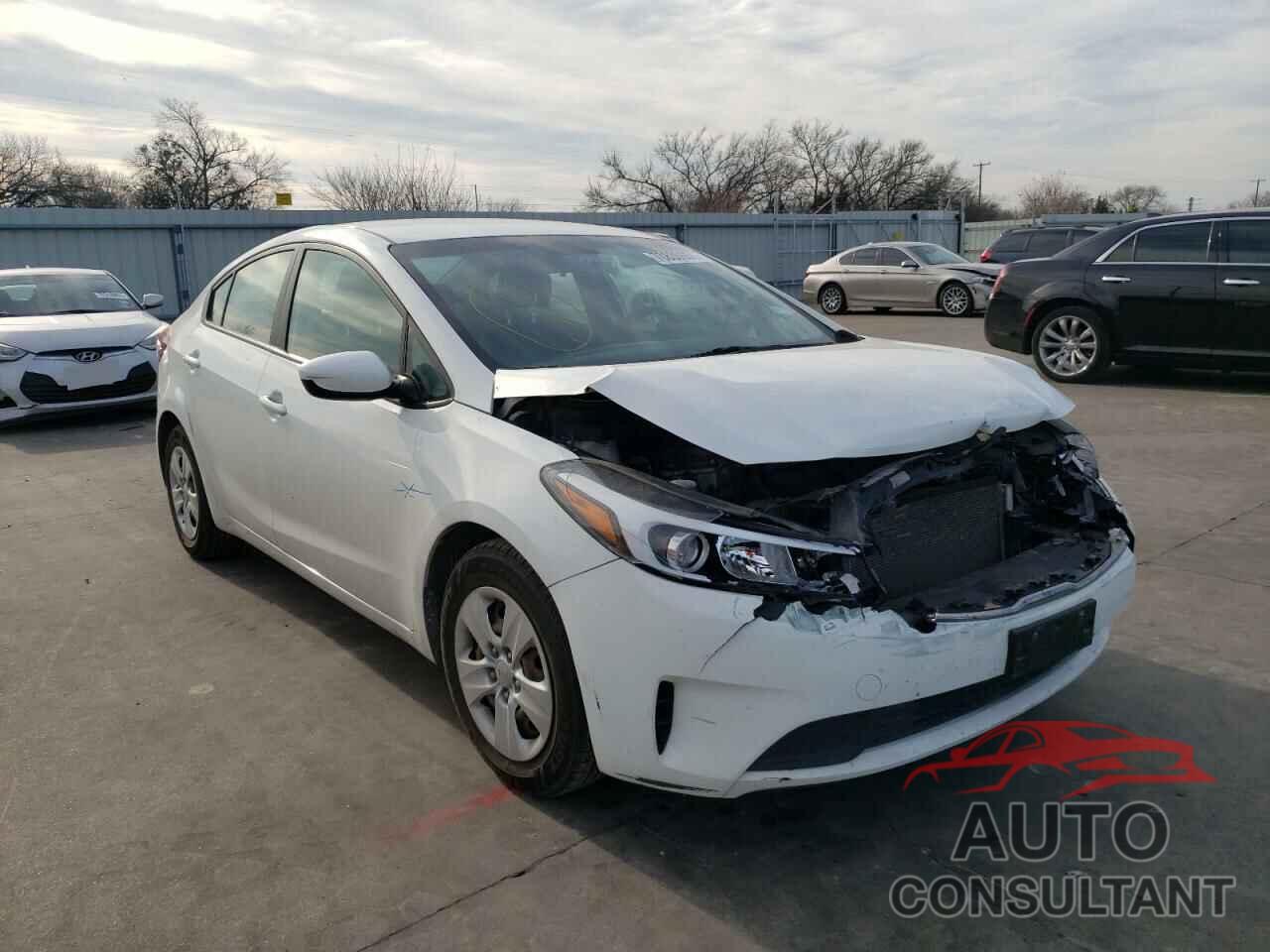 KIA FORTE 2017 - 3KPFK4A72HE017411