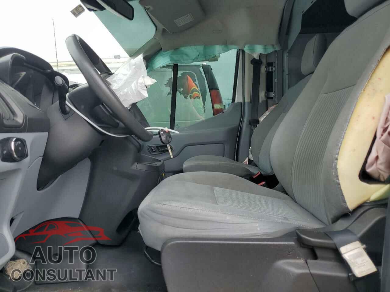 FORD TRANSIT 2018 - 1FTYR2YM2JKB17631