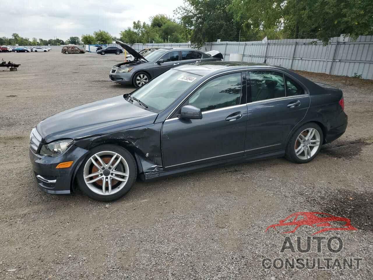 MERCEDES-BENZ C-CLASS 2013 - WDDGF8AB5DG149017
