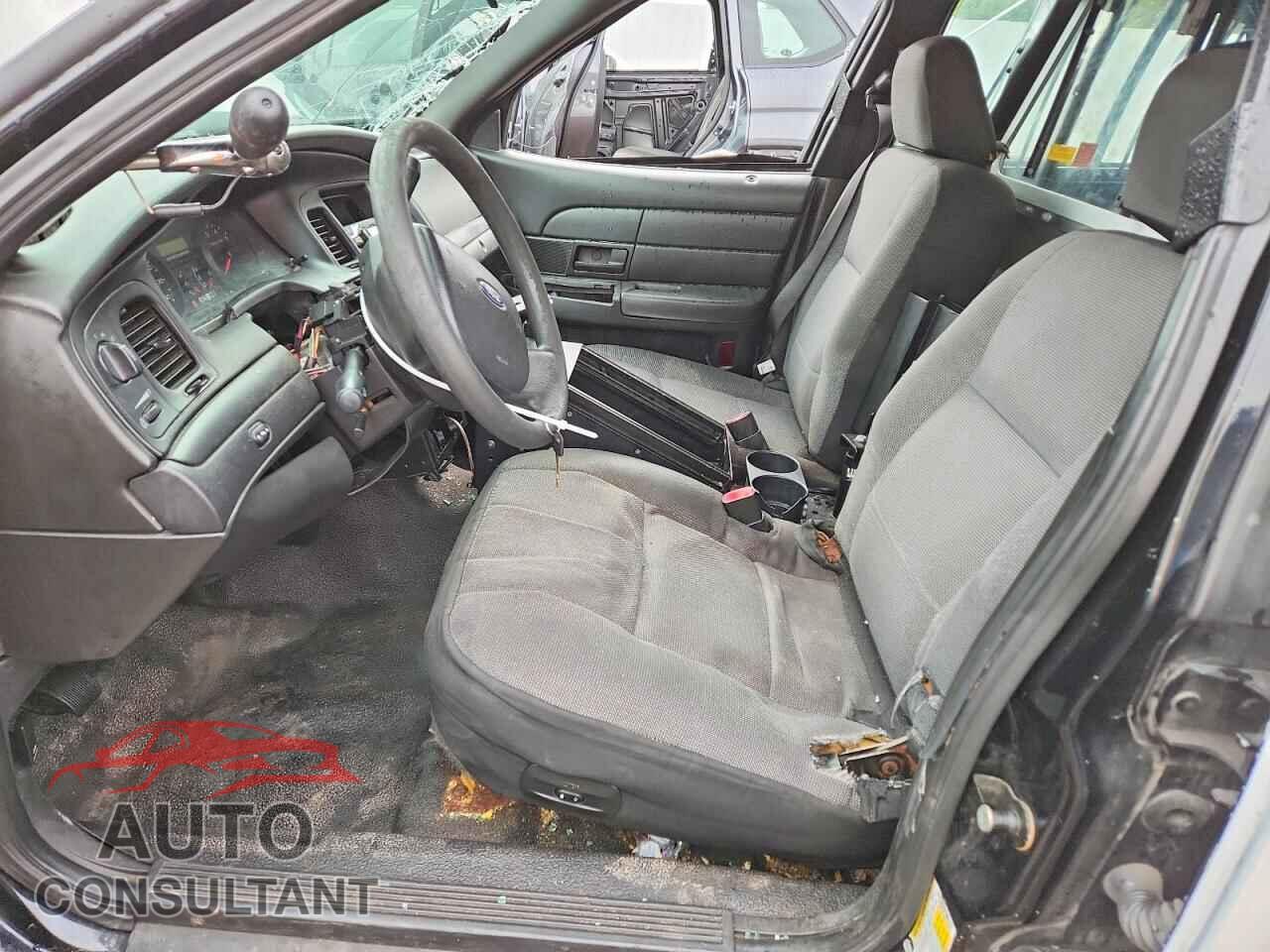 FORD CROWN VIC 2010 - 2FABP7BV2AX136810