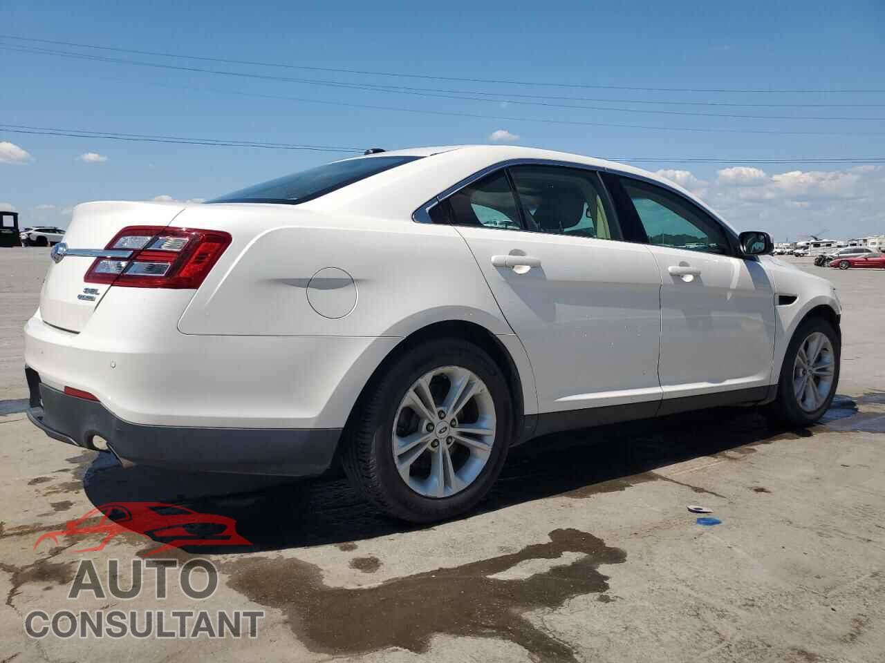 FORD TAURUS 2015 - 1FAHP2E89FG174258