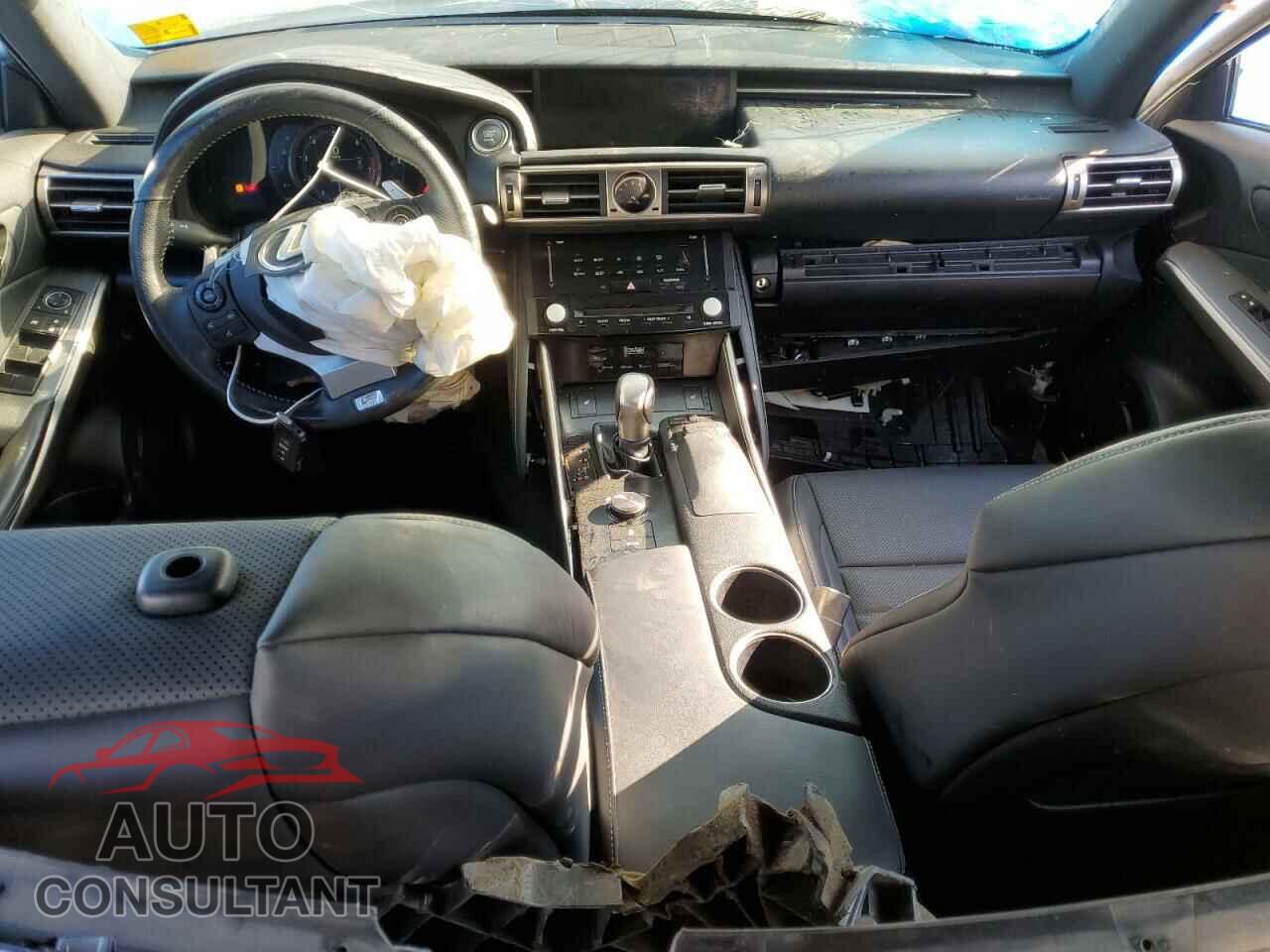 LEXUS IS 2014 - JTHBE1D20E5010029