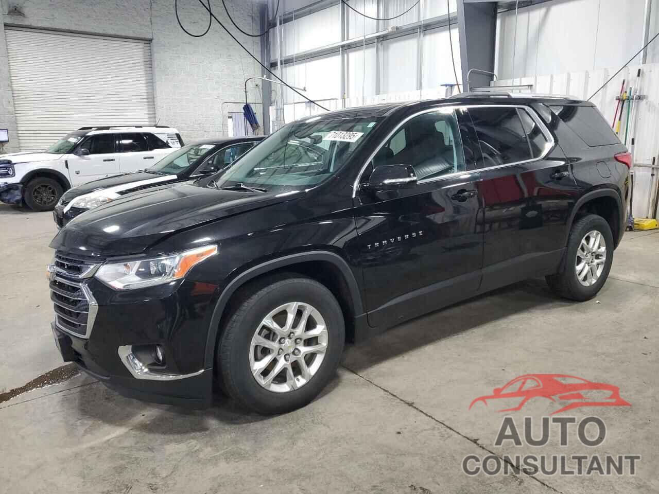 CHEVROLET TRAVERSE 2018 - 1GNEVGKW8JJ213654