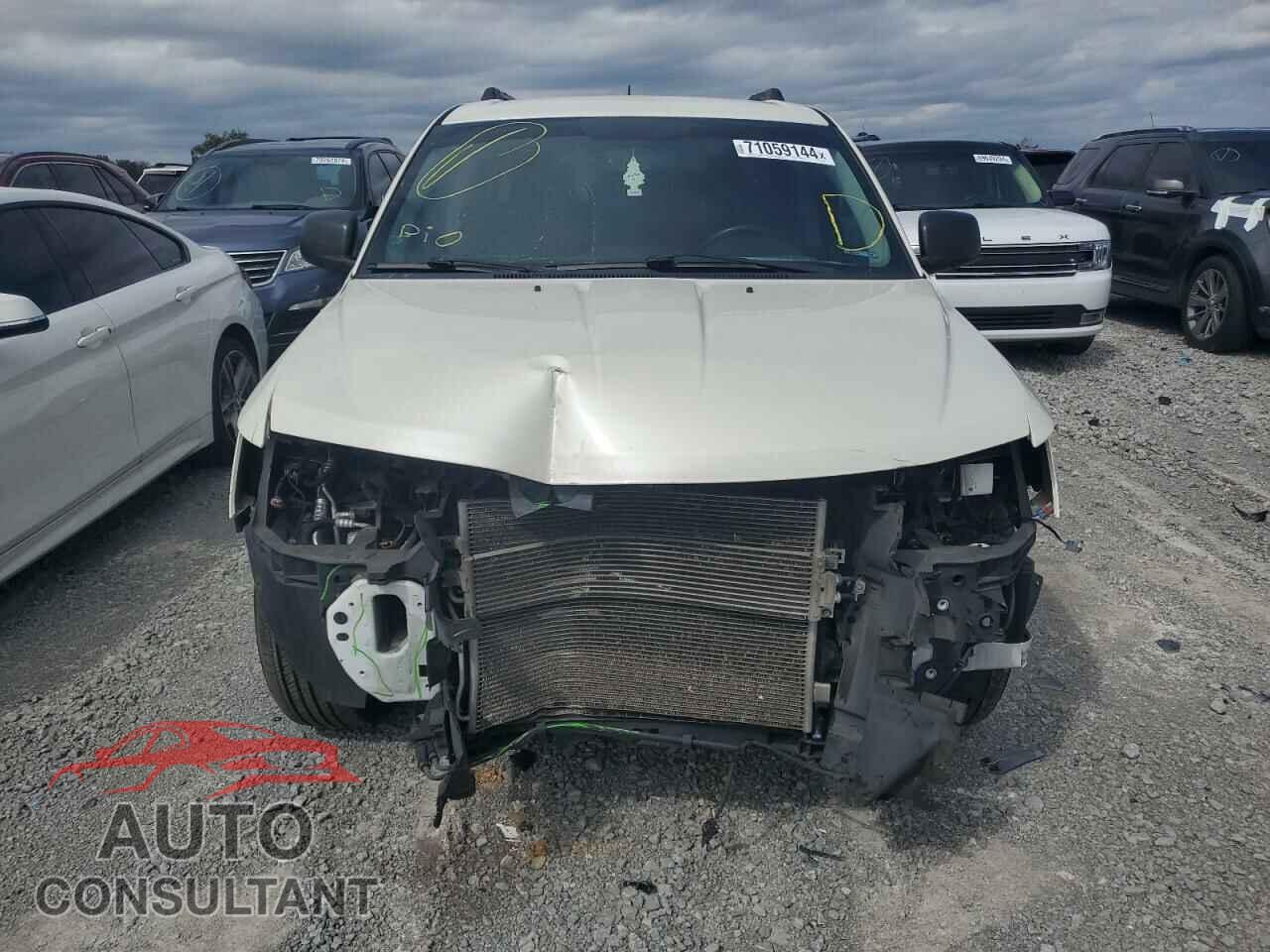DODGE JOURNEY 2017 - 3C4PDCAB7HT553019