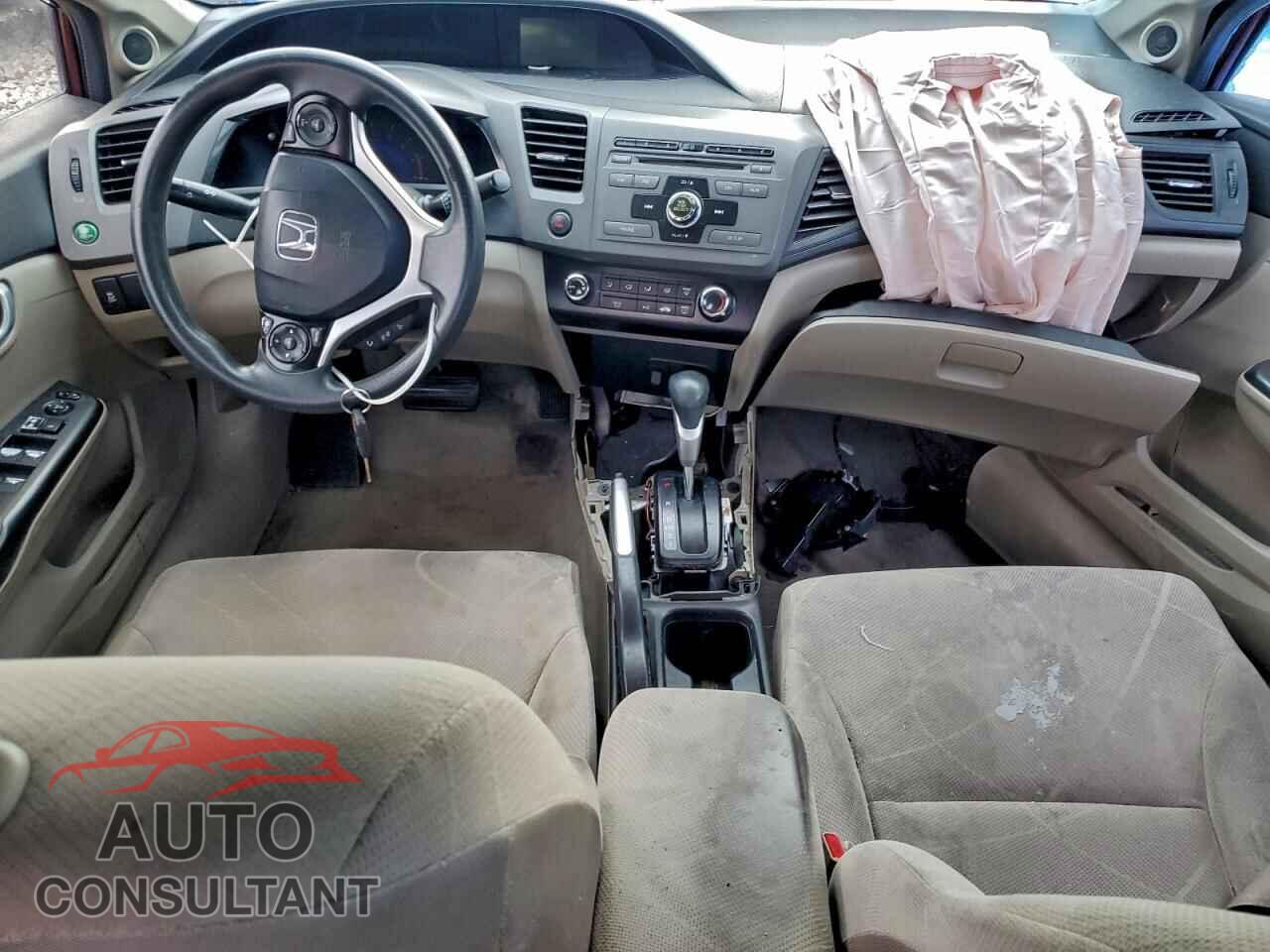 HONDA CIVIC 2012 - 2HGFB2F86CH592552