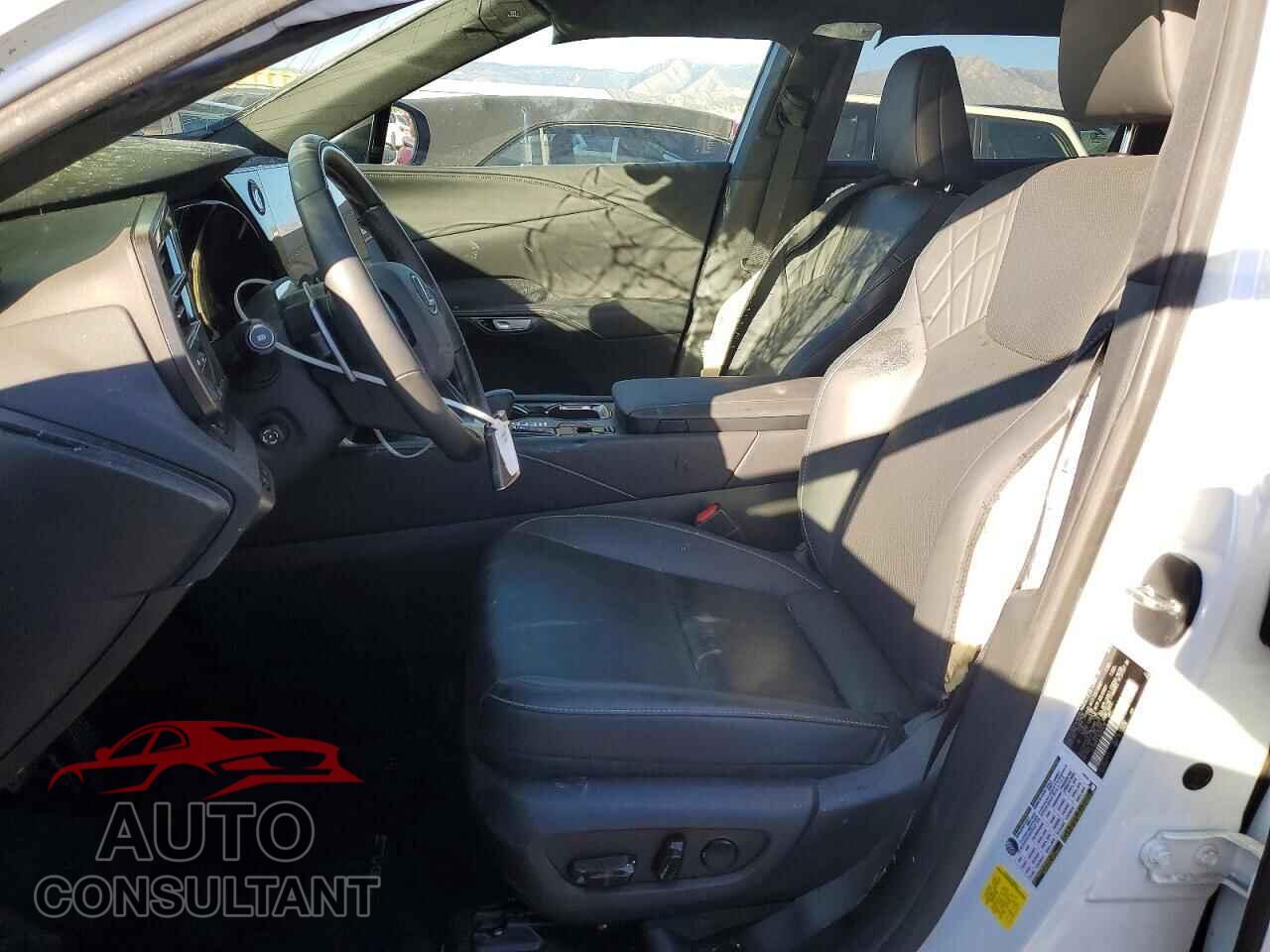 LEXUS UNKNOWN 2024 - 2T2BBMCA1RC055716