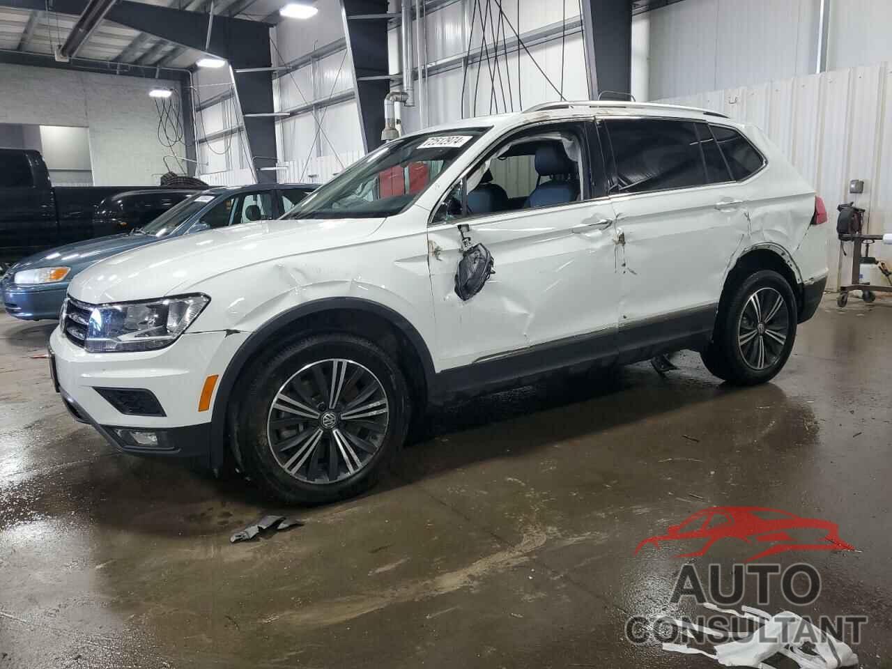 VOLKSWAGEN TIGUAN 2018 - 3VV2B7AX1JM111745