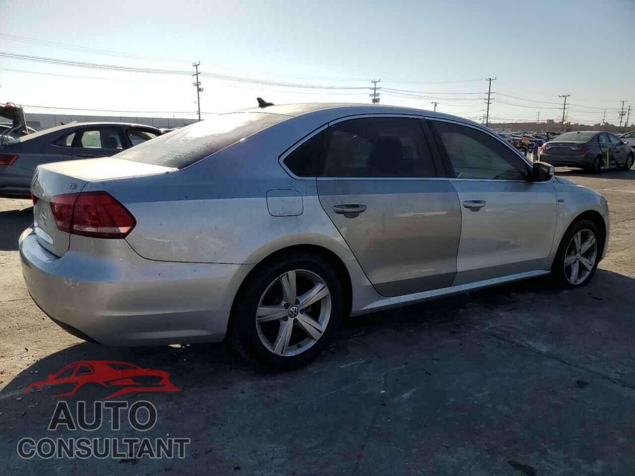 VOLKSWAGEN PASSAT 2015 - 1VWAT7A30FC121838