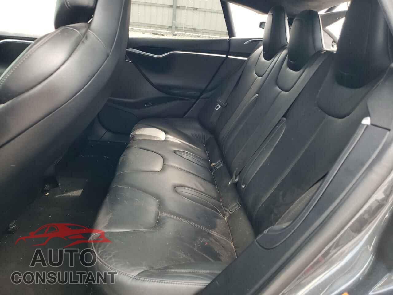 TESLA MODEL S 2017 - 5YJSA1E15HF201595