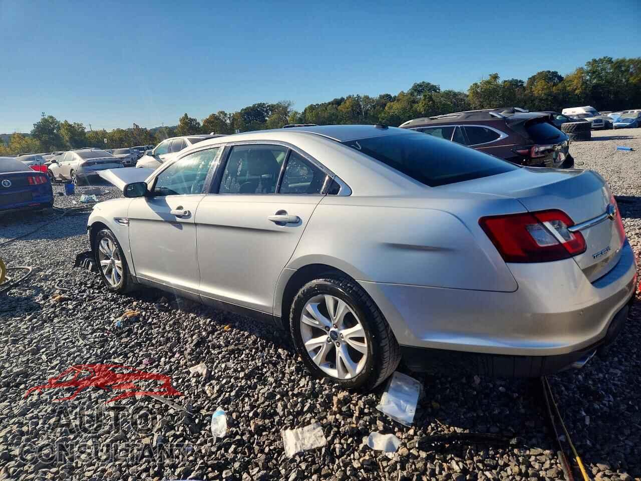FORD TAURUS 2012 - 1FAHP2EW4CG105875