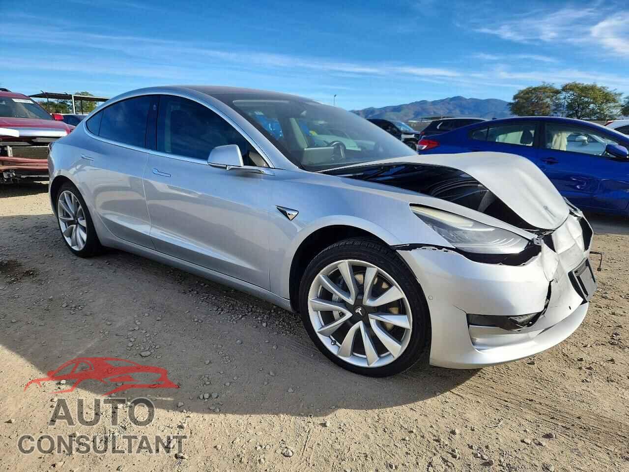 TESLA MODEL 3 2017 - 5YJ3E1EA4HF001834