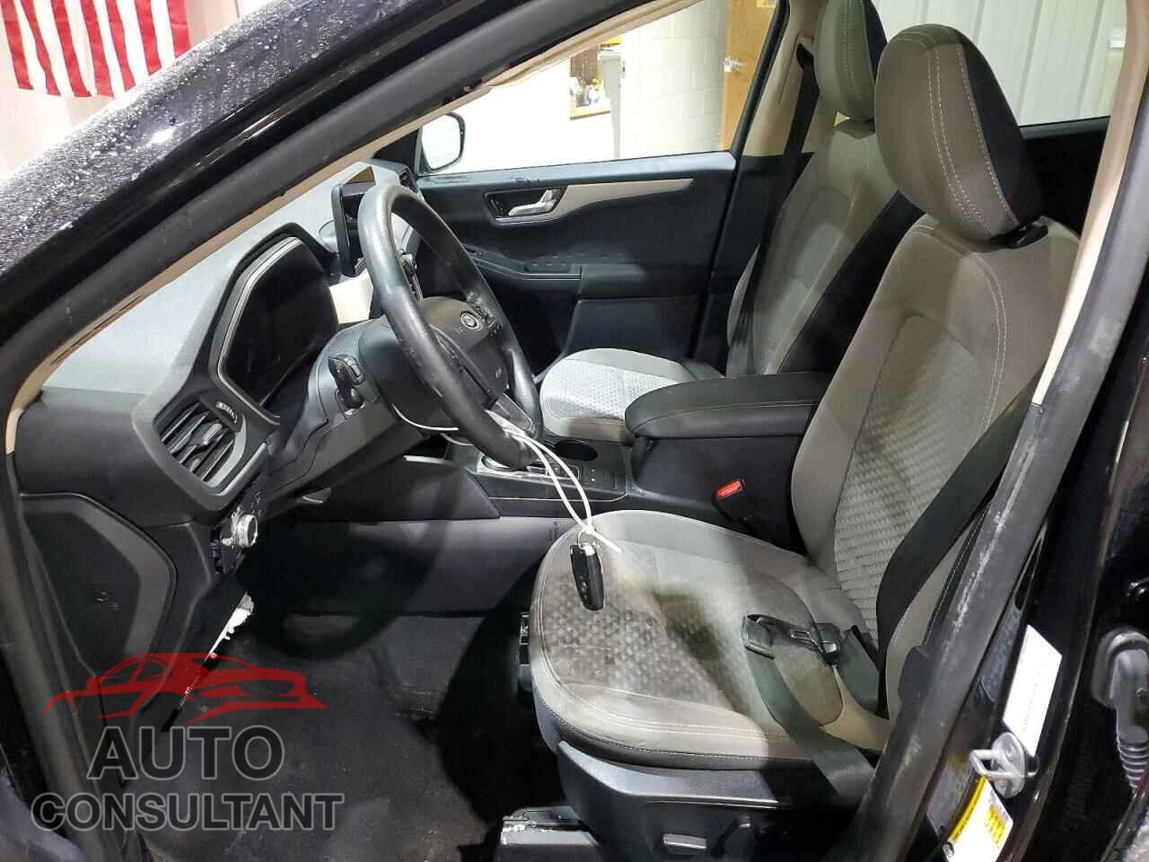 FORD ESCAPE 2020 - 1FMCU0G69LUA97493