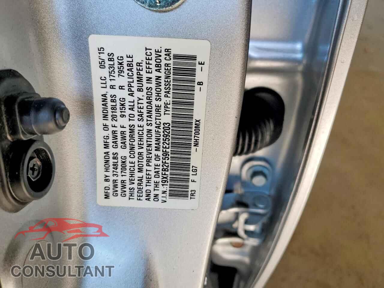 HONDA CIVIC 2015 - 19XFB2F59FE259203