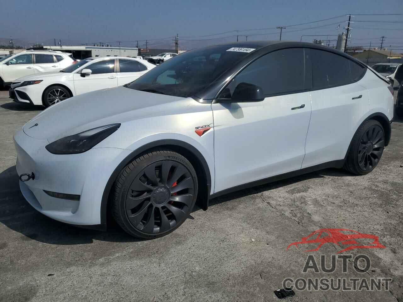 TESLA MODEL Y 2023 - 7SAYGDEF1PF772217