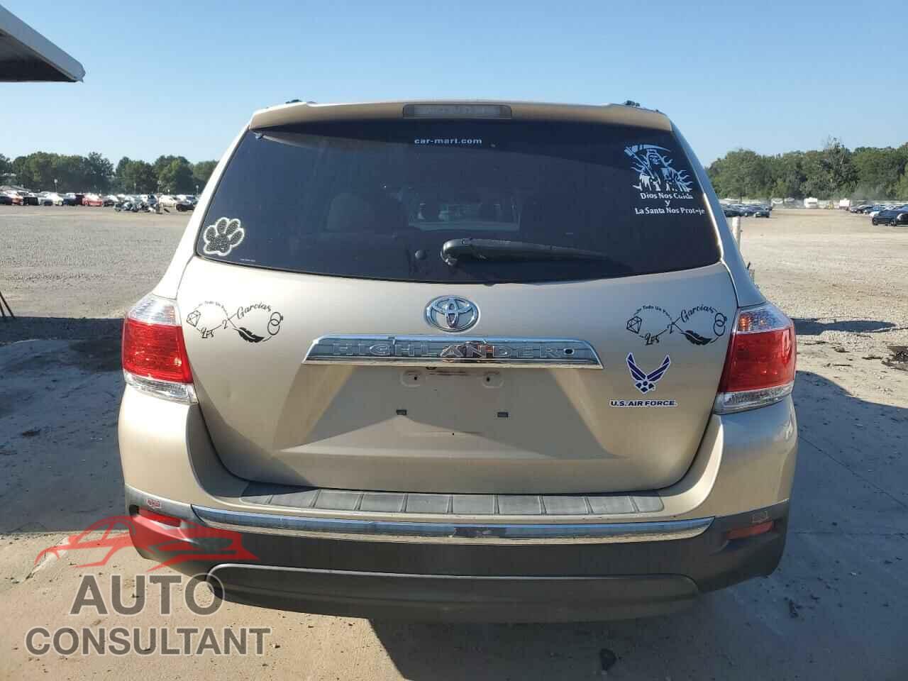 TOYOTA HIGHLANDER 2013 - 5TDZK3EH8DS108659