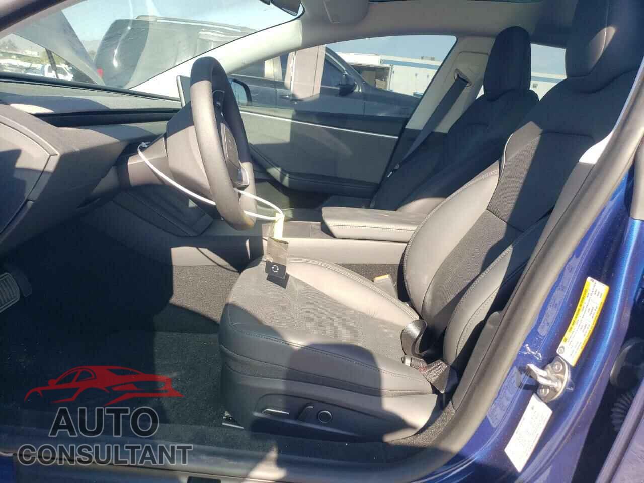 TESLA MODEL 3 2024 - 5YJ3E1EA7RF849286