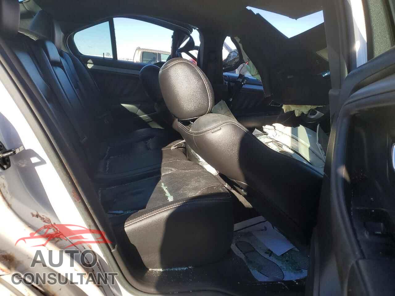 FORD TAURUS 2015 - 1FAHP2E85FG195799