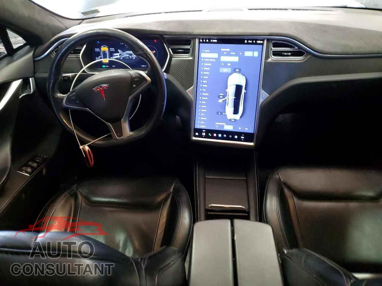 TESLA MODEL S 2015 - 5YJSA1H18FF083907