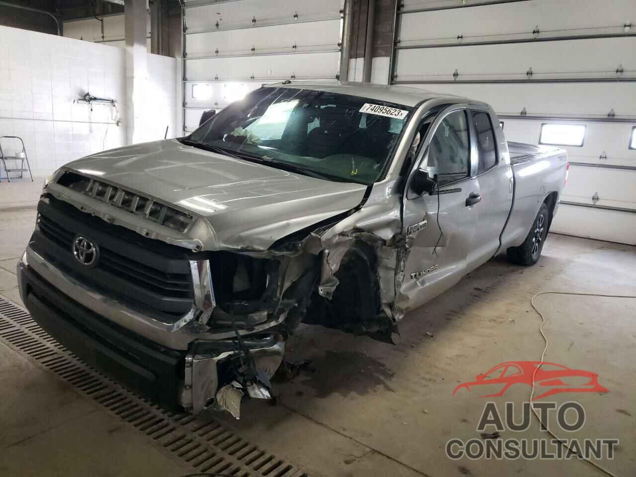 TOYOTA TUNDRA 2015 - 5TFCW5F13FX018274