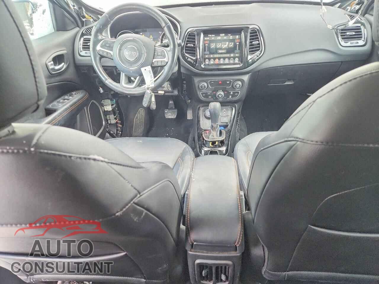JEEP COMPASS 2019 - 3C4NJDCBXKT843054