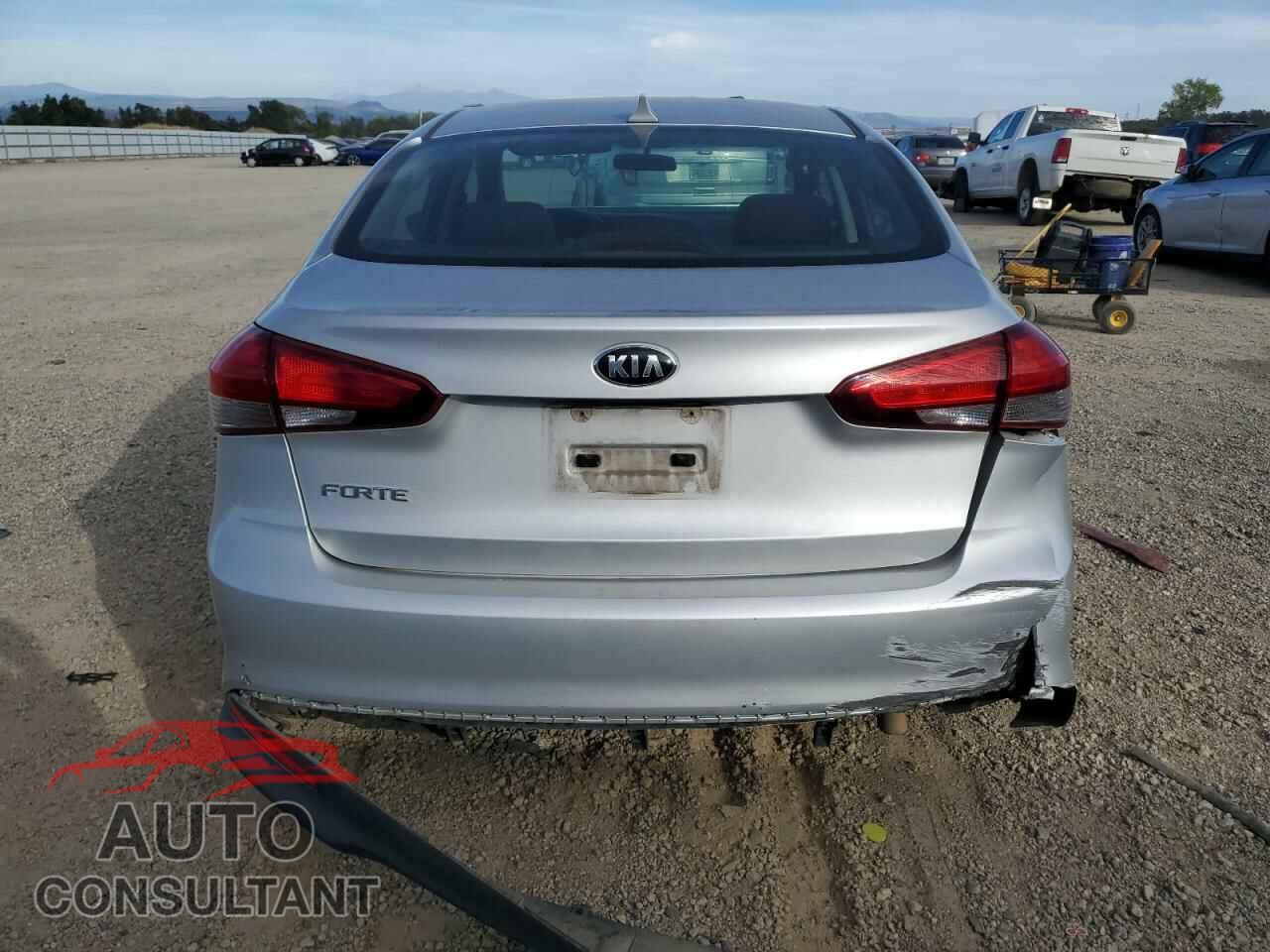 KIA FORTE 2017 - 3KPFK4A71HE124448