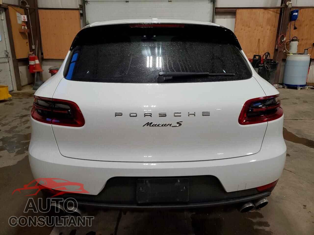 PORSCHE MACAN 2015 - WP1AB2A59FLB55396