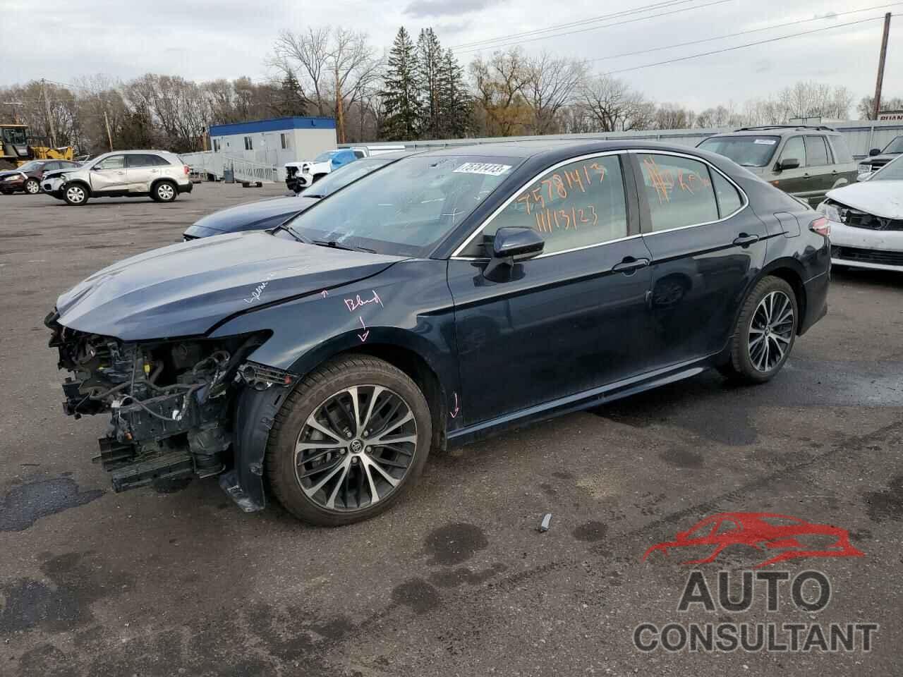 TOYOTA CAMRY 2018 - 4T1B11HK1JU606463