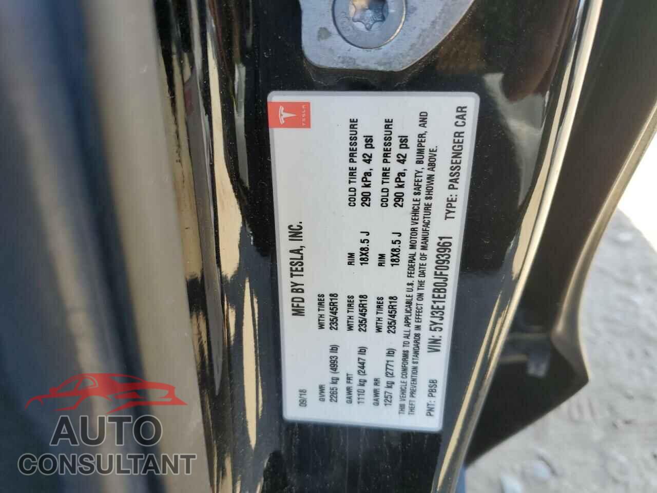 TESLA MODEL 3 2018 - 5YJ3E1EB0JF093961
