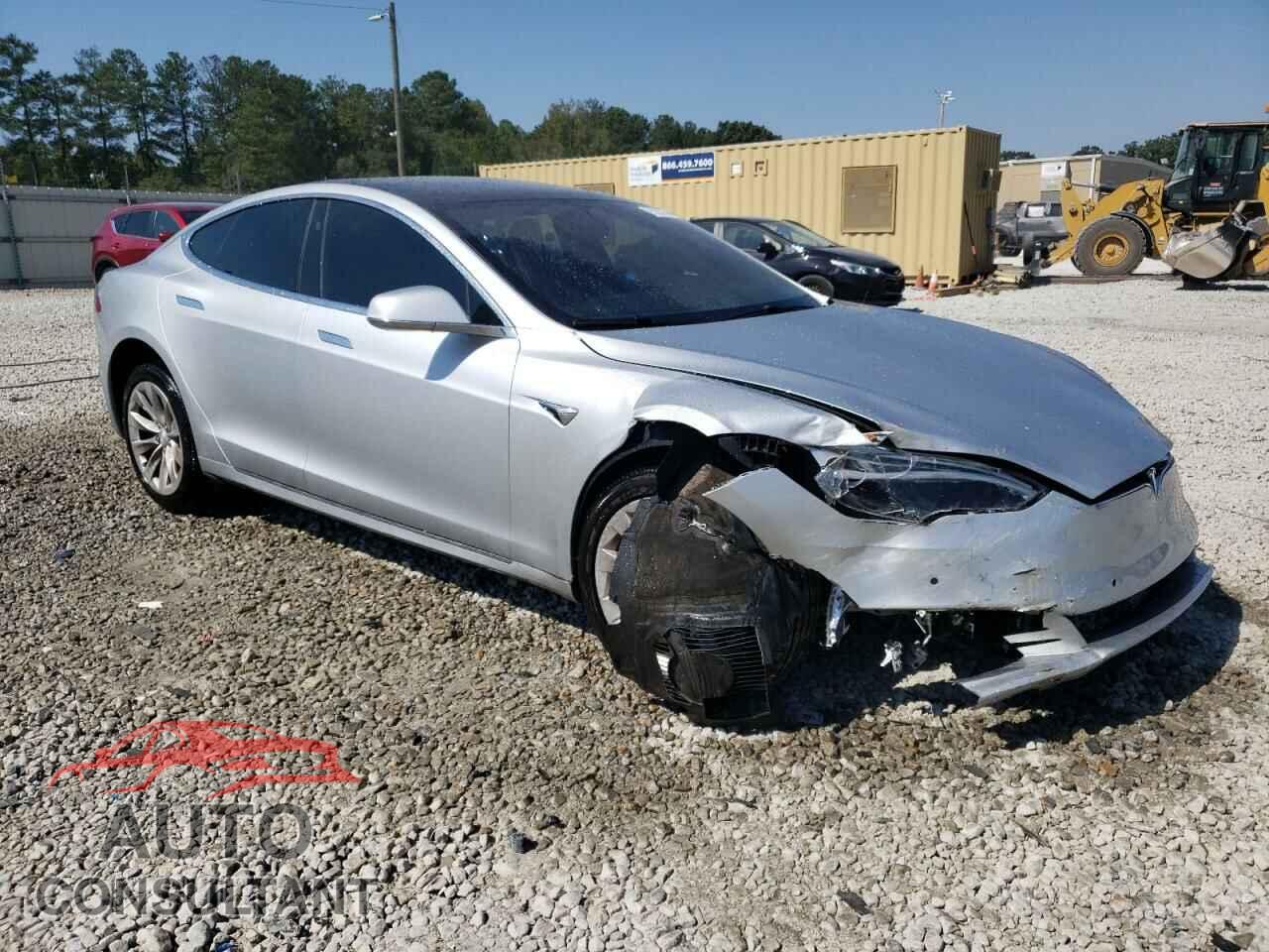 TESLA MODEL S 2018 - 5YJSA1E26JF283917