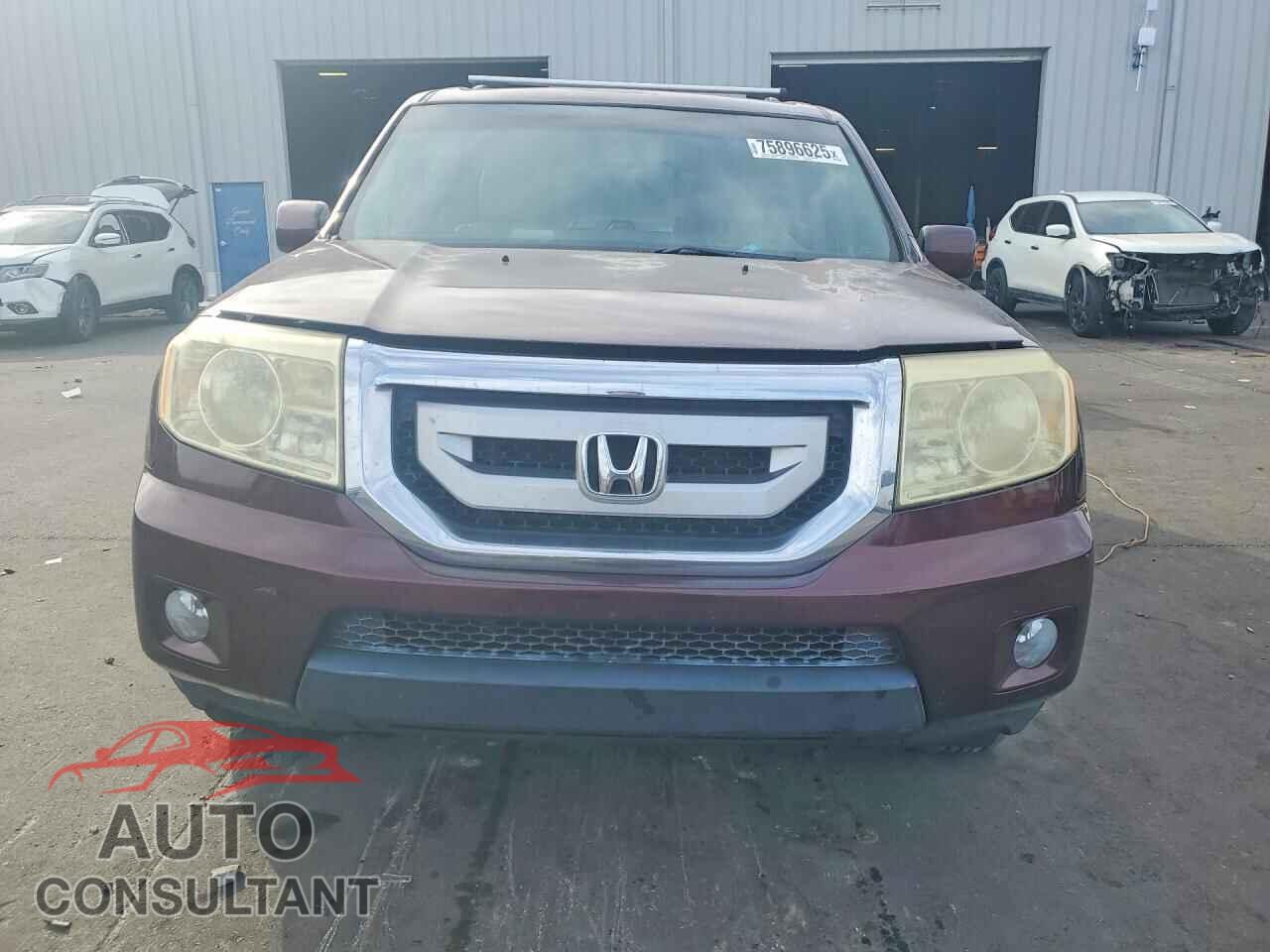HONDA PILOT 2011 - 5FNYF3H58BB004840