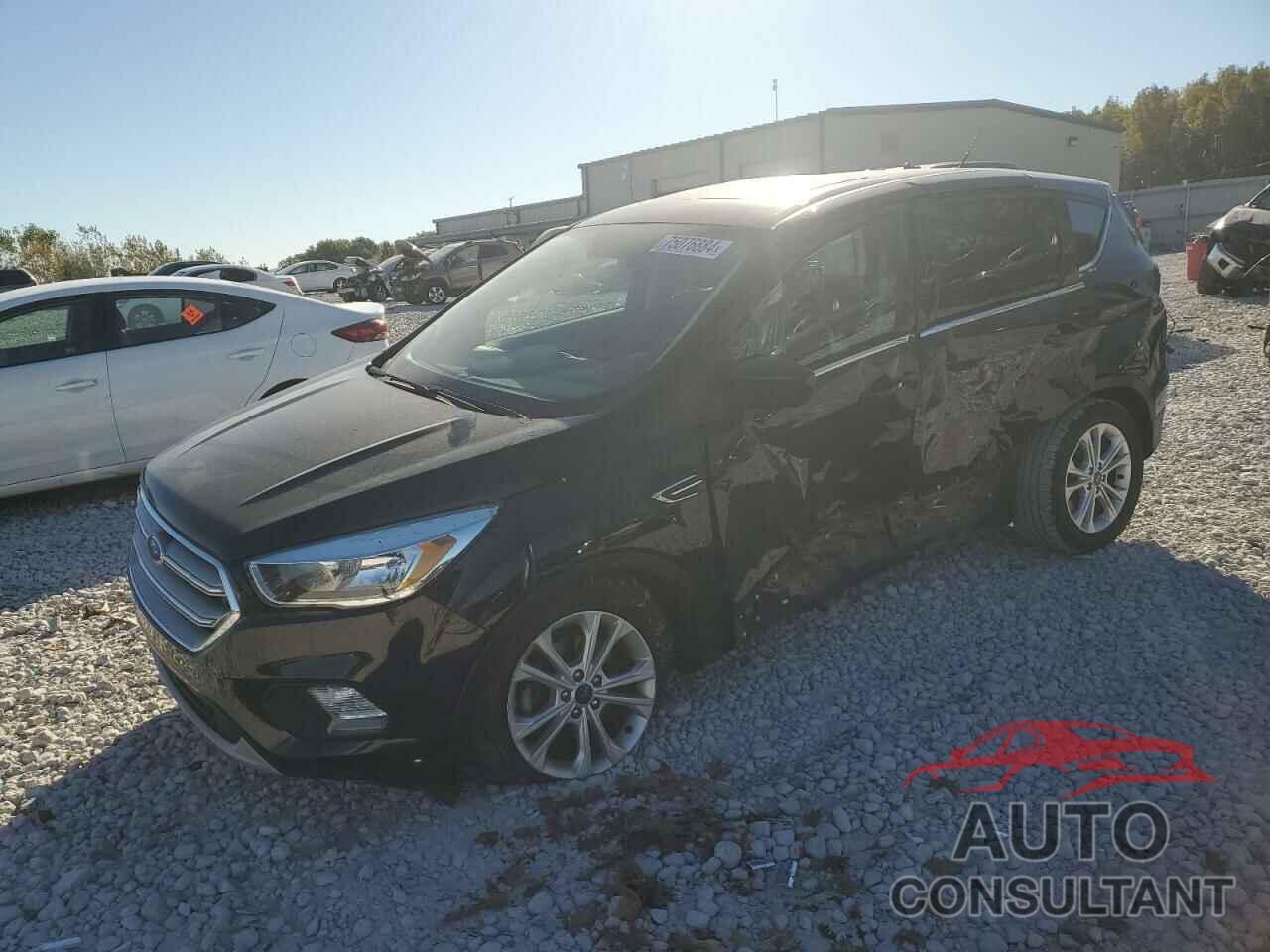 FORD ESCAPE 2017 - 1FMCU0GD7HUC23176