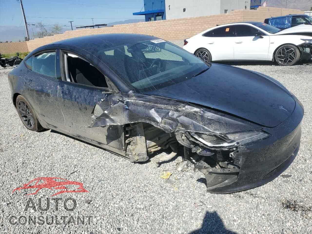 TESLA MODEL 3 2024 - 5YJ3E1EA4RF846815