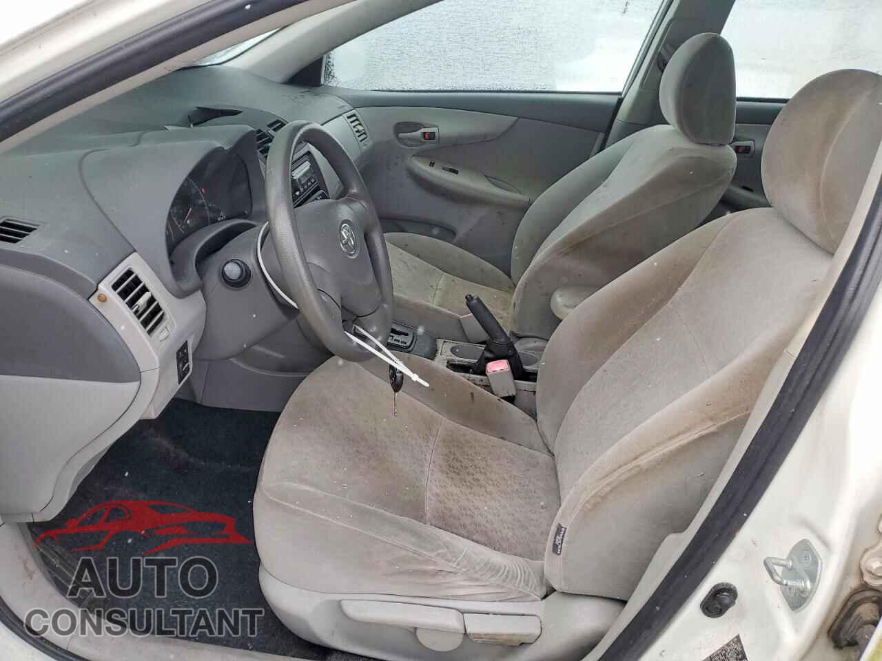 TOYOTA COROLLA 2009 - JTDBL40E49J019340