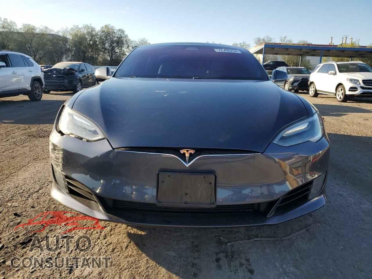 TESLA MODEL S 2017 - 5YJSA1E12HF188207