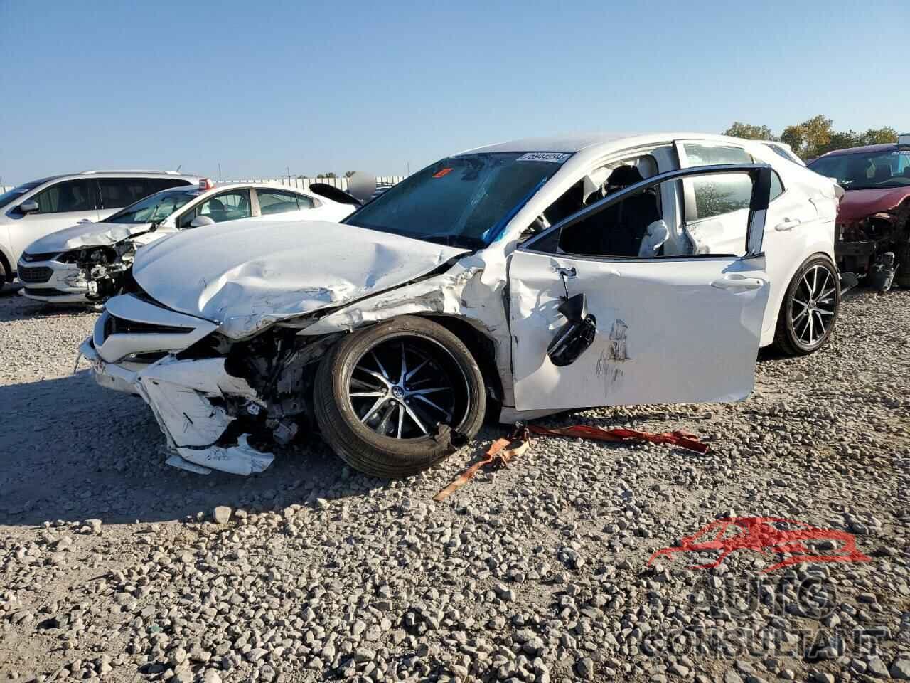 TOYOTA CAMRY 2023 - 4T1G11BKXPU073049