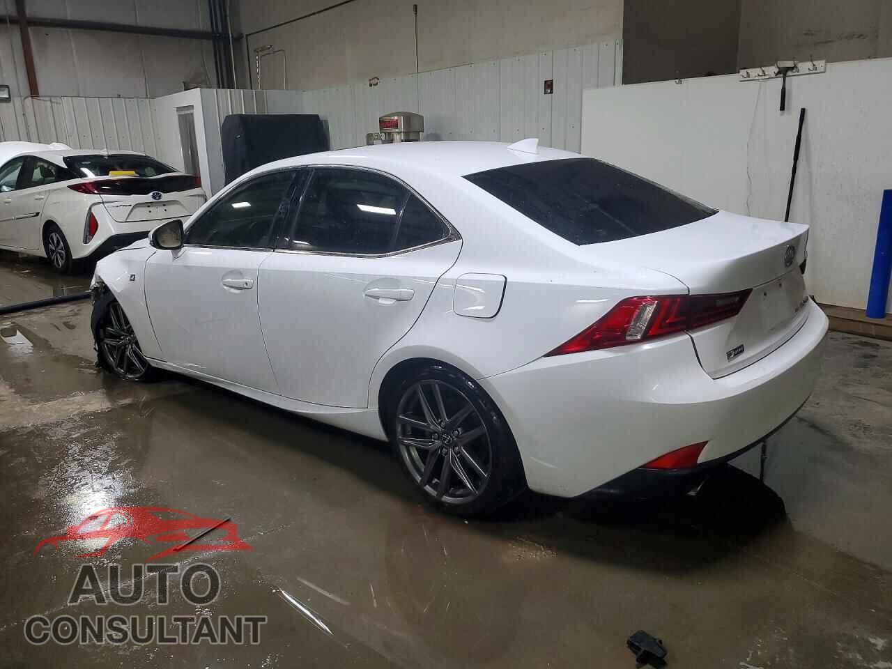 LEXUS IS 2015 - JTHCF1D23F5024767