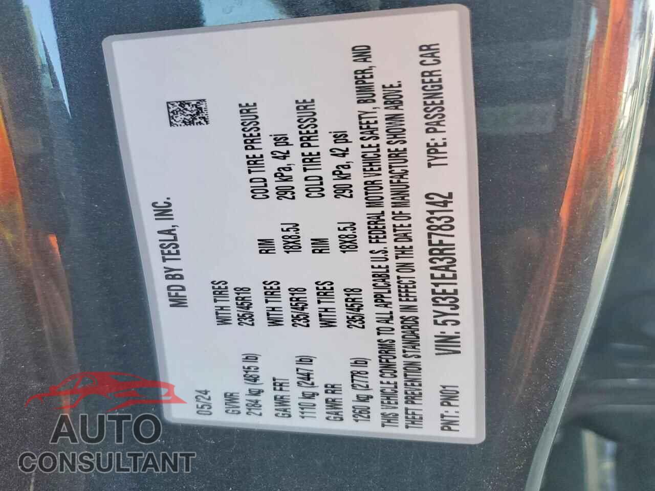 TESLA MODEL 3 2024 - 5YJ3E1EA3RF783142