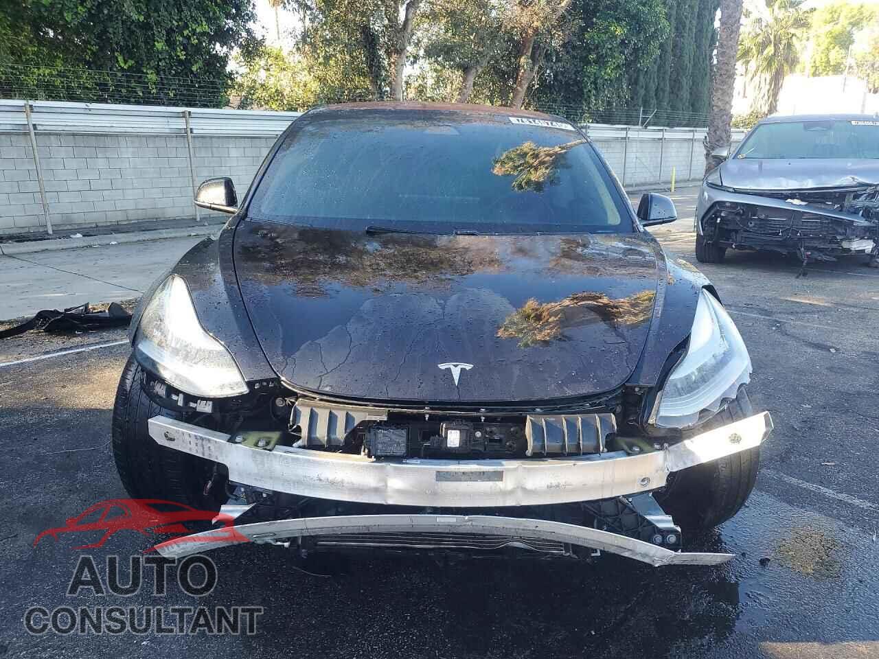 TESLA MODEL 3 2018 - 5YJ3E1EA7JF070166