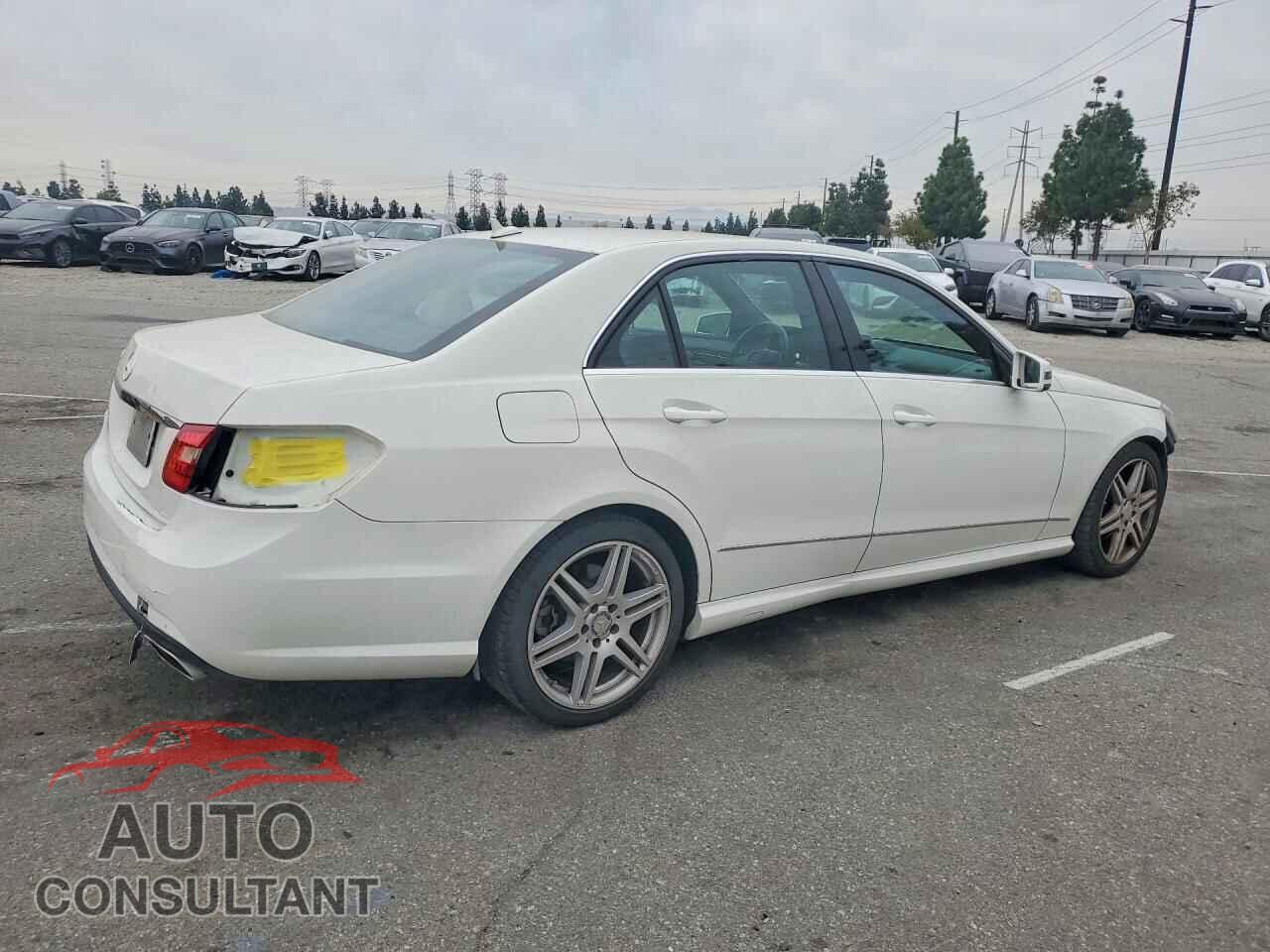 MERCEDES-BENZ E-CLASS 2010 - WDDHF5GB3AA090185
