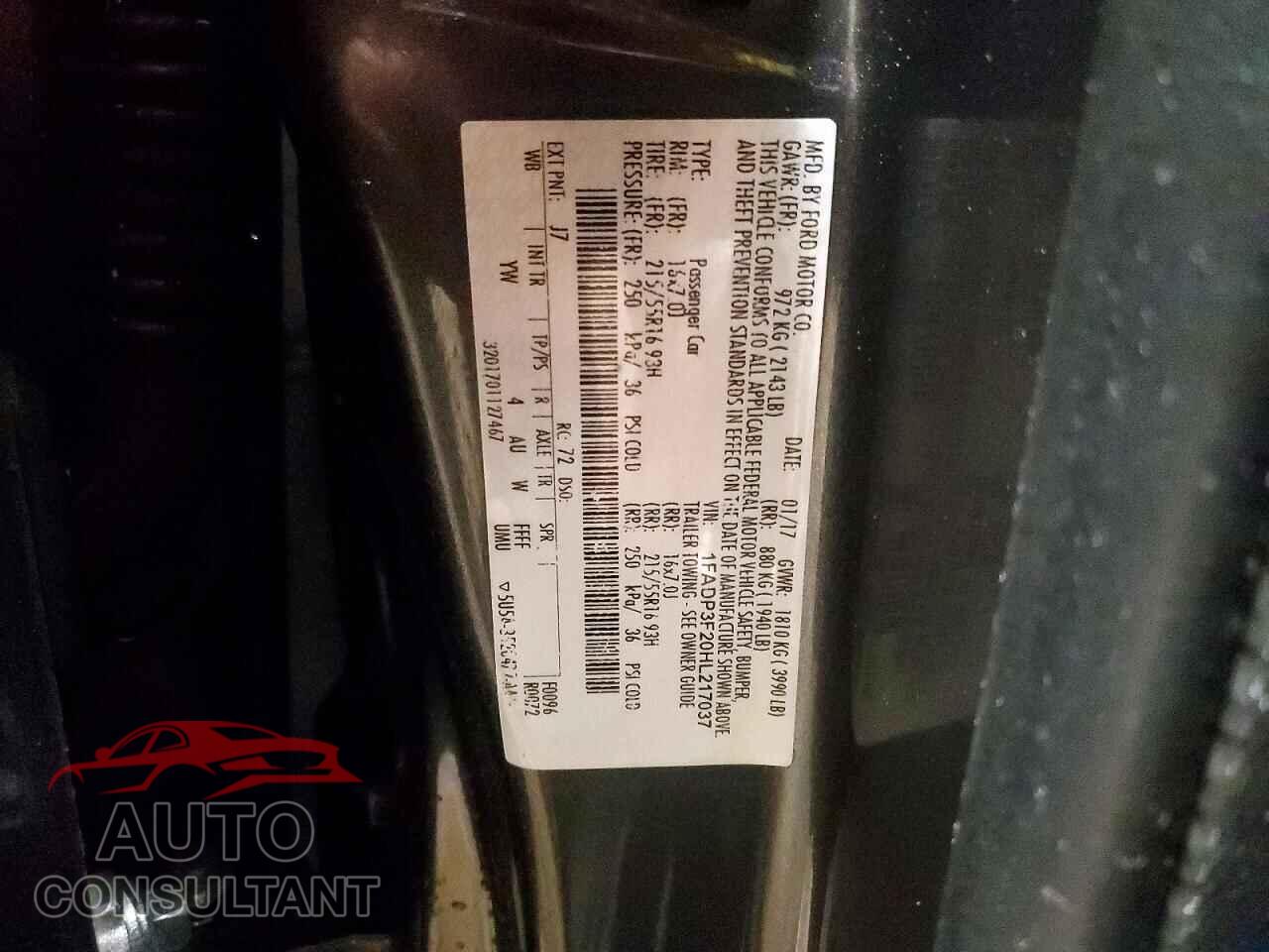 FORD FOCUS 2017 - 1FADP3F20HL217037