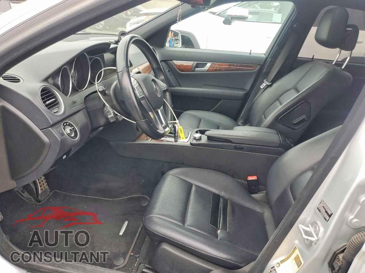 MERCEDES-BENZ C-CLASS 2012 - WDDGF4HB5CF866116